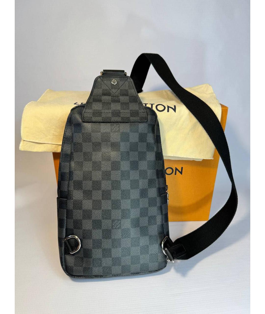 LOUIS VUITTON Серая барсетка, фото 2