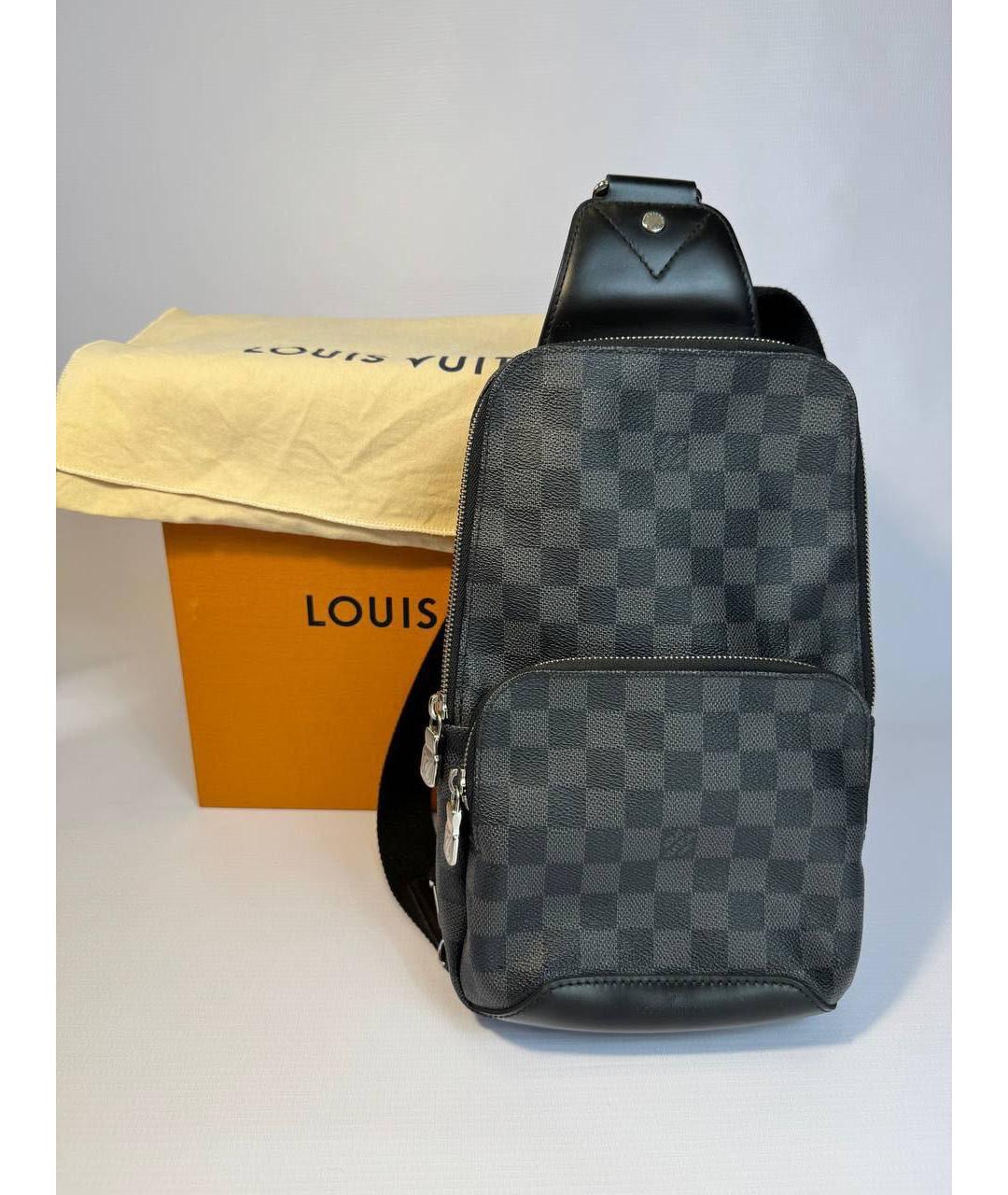 LOUIS VUITTON Серая барсетка, фото 9