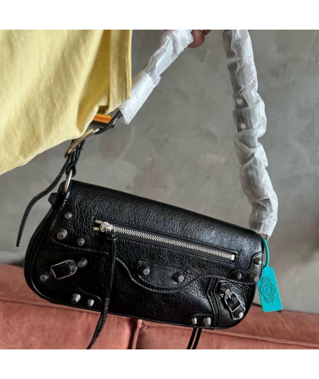 BALENCIAGA Черная кожаная сумка с короткими ручками, фото 4