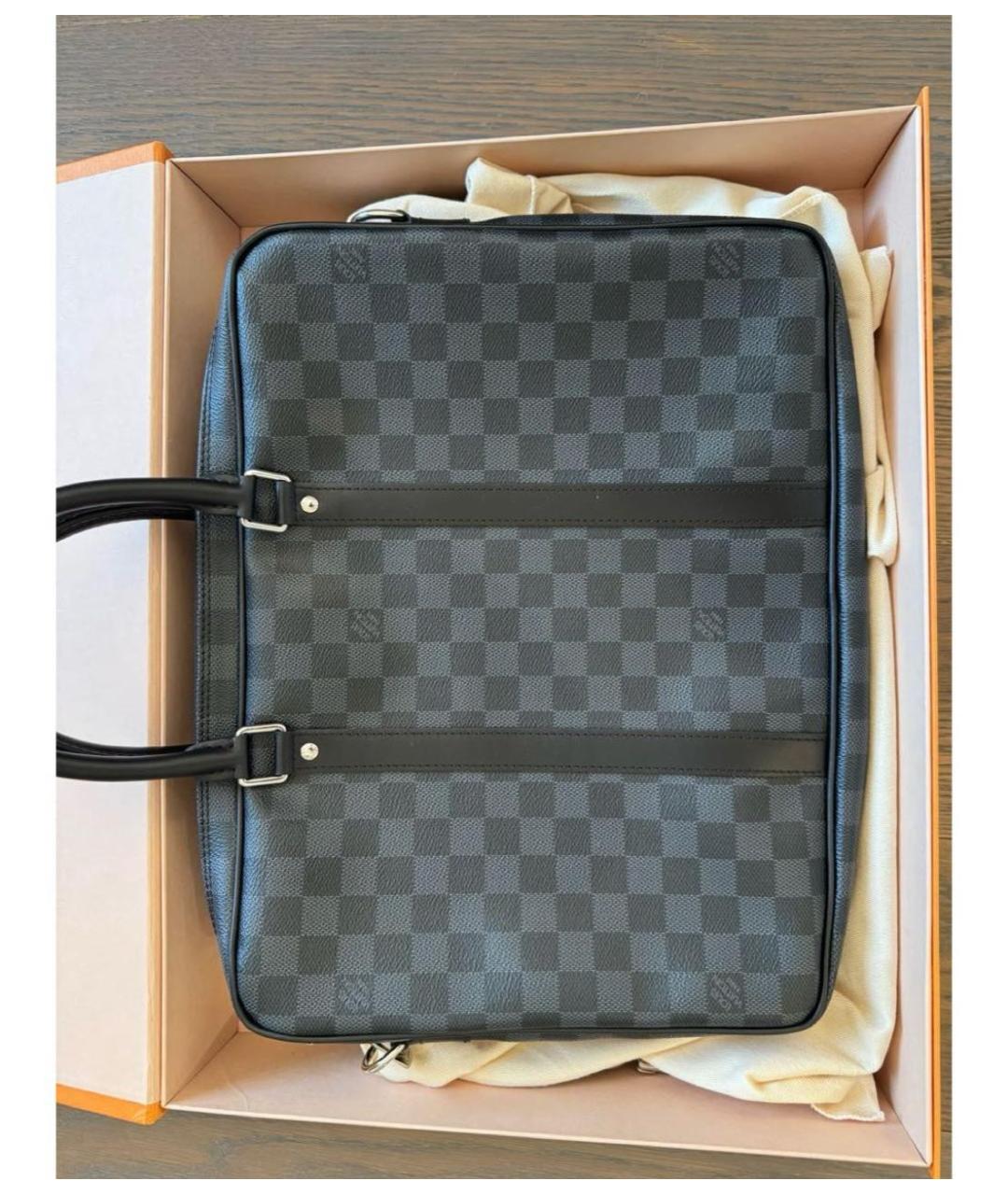 LOUIS VUITTON Антрацитовый портфель из искусственной кожи, фото 4