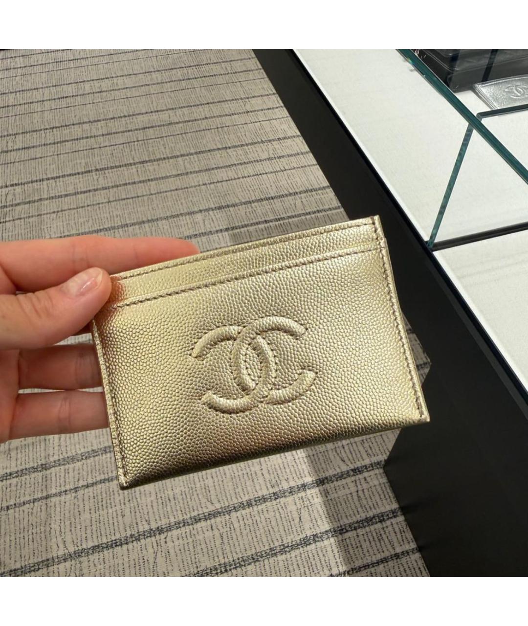 CHANEL Золотой кожаный кардхолдер, фото 3