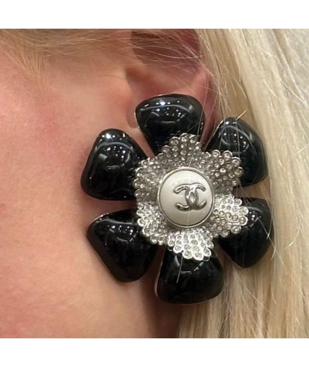 CHANEL Черные металлические серьги, фото 2