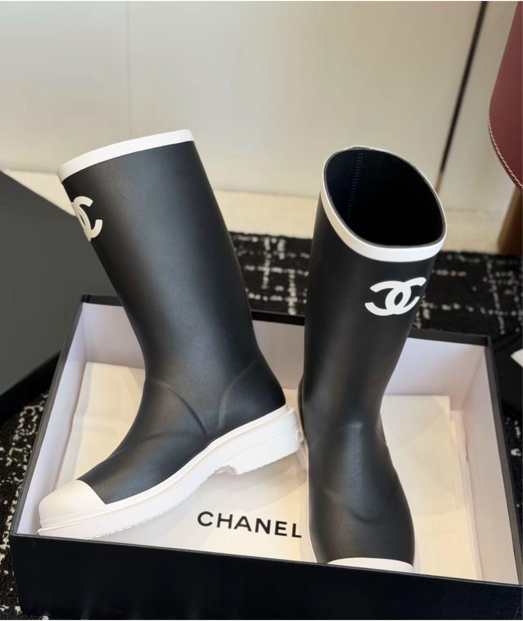 CHANEL Черные резиновые сапоги, фото 4