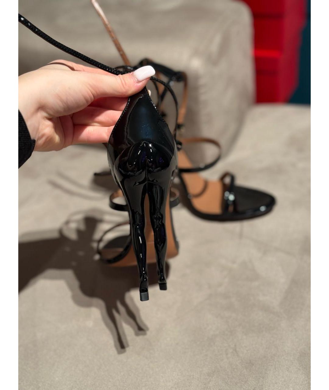 ALAIA Черные босоножки из лакированной кожи, фото 7