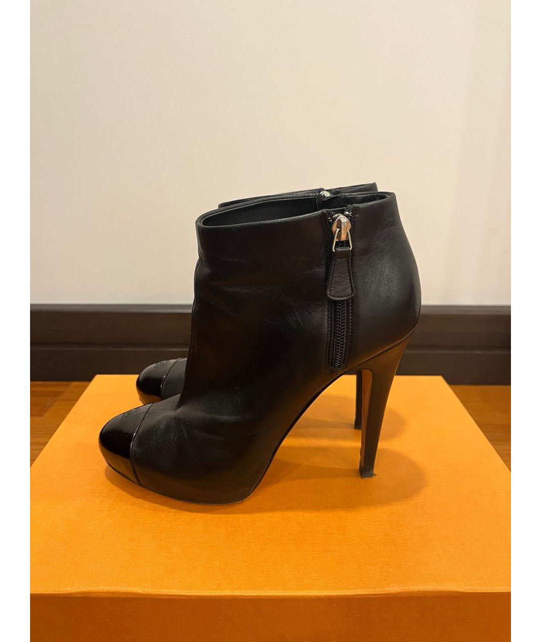 CHANEL Черные кожаные ботильоны, фото 6