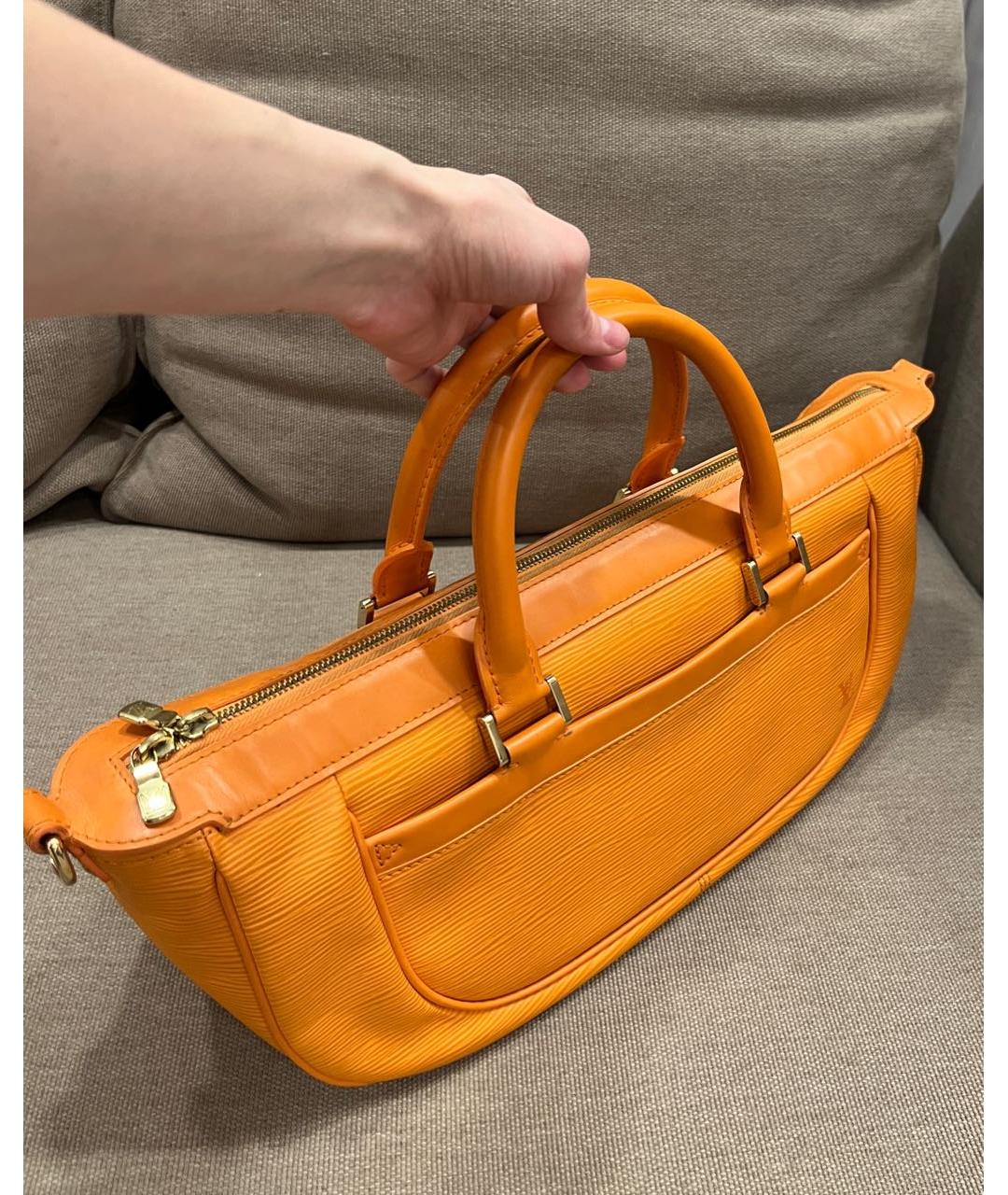 LOUIS VUITTON Оранжевая кожаная сумка с короткими ручками, фото 2