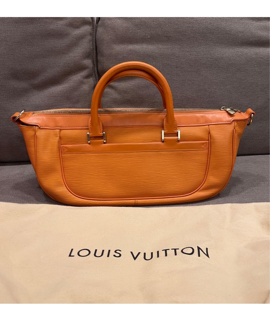 LOUIS VUITTON Оранжевая кожаная сумка с короткими ручками, фото 3