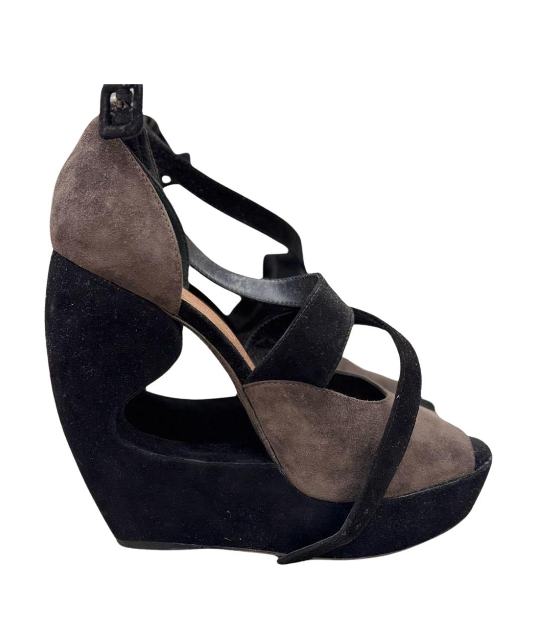 ALAIA Коричневые нубуковые босоножки, фото 1