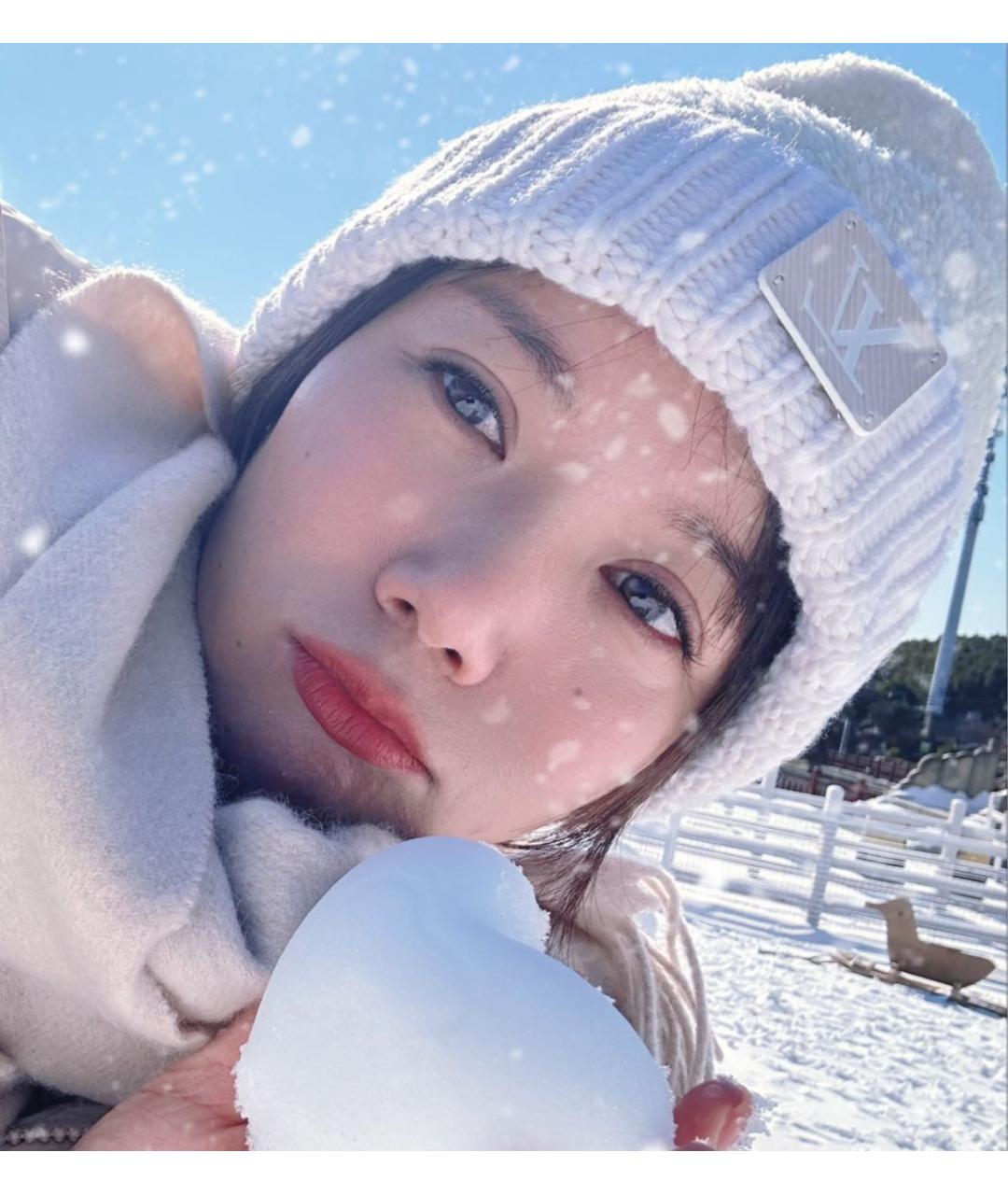 LOUIS VUITTON Белая шерстяная шапка, фото 4