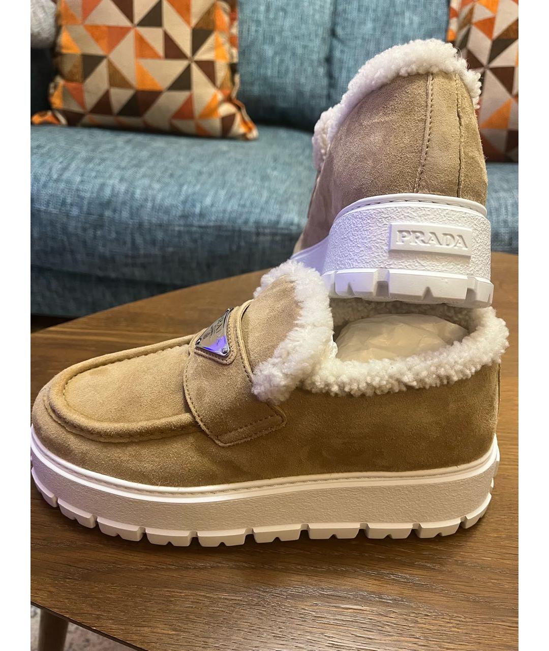 PRADA Бежевые замшевые лоферы, фото 9