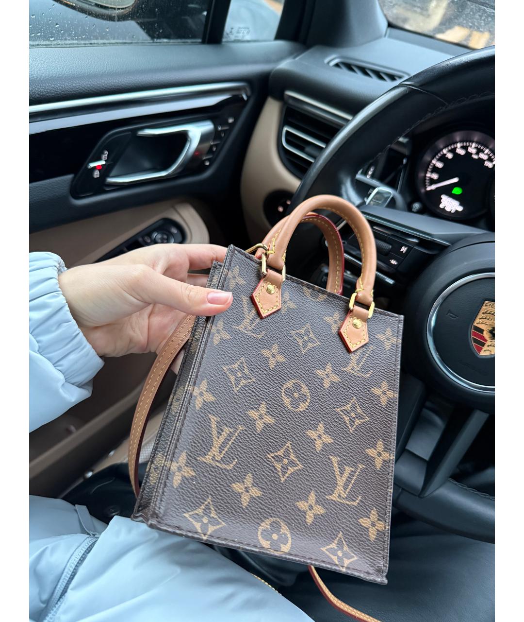 LOUIS VUITTON Коричневая сумка с короткими ручками, фото 3