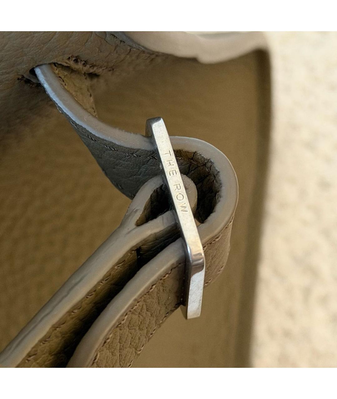 THE ROW Коричневая кожаная сумка с короткими ручками, фото 6