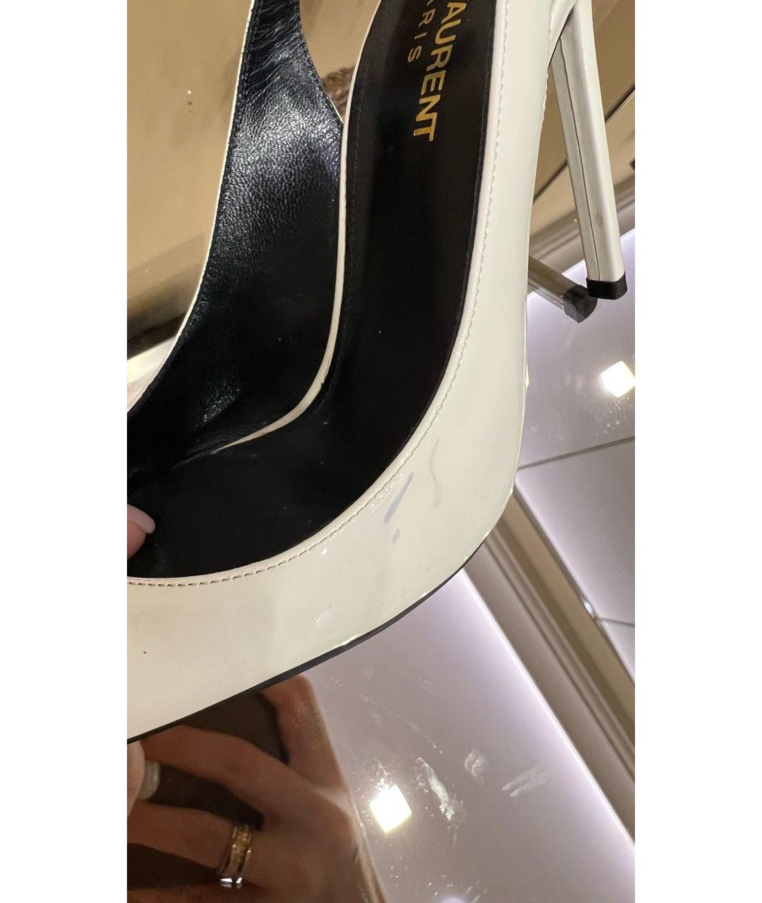 SAINT LAURENT Белые босоножки из лакированной кожи, фото 7