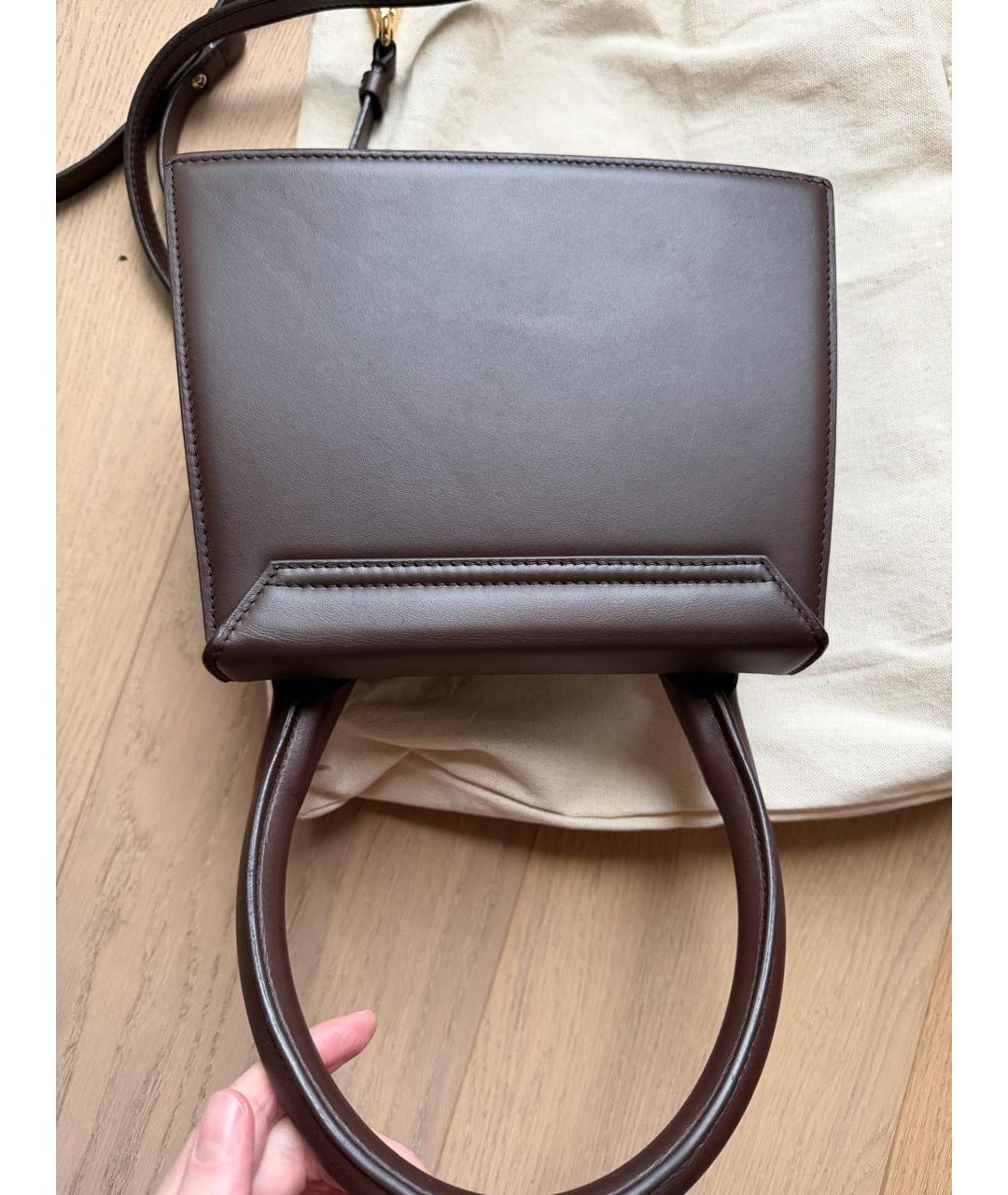 JACQUEMUS Коричневая кожаная сумка с короткими ручками, фото 3