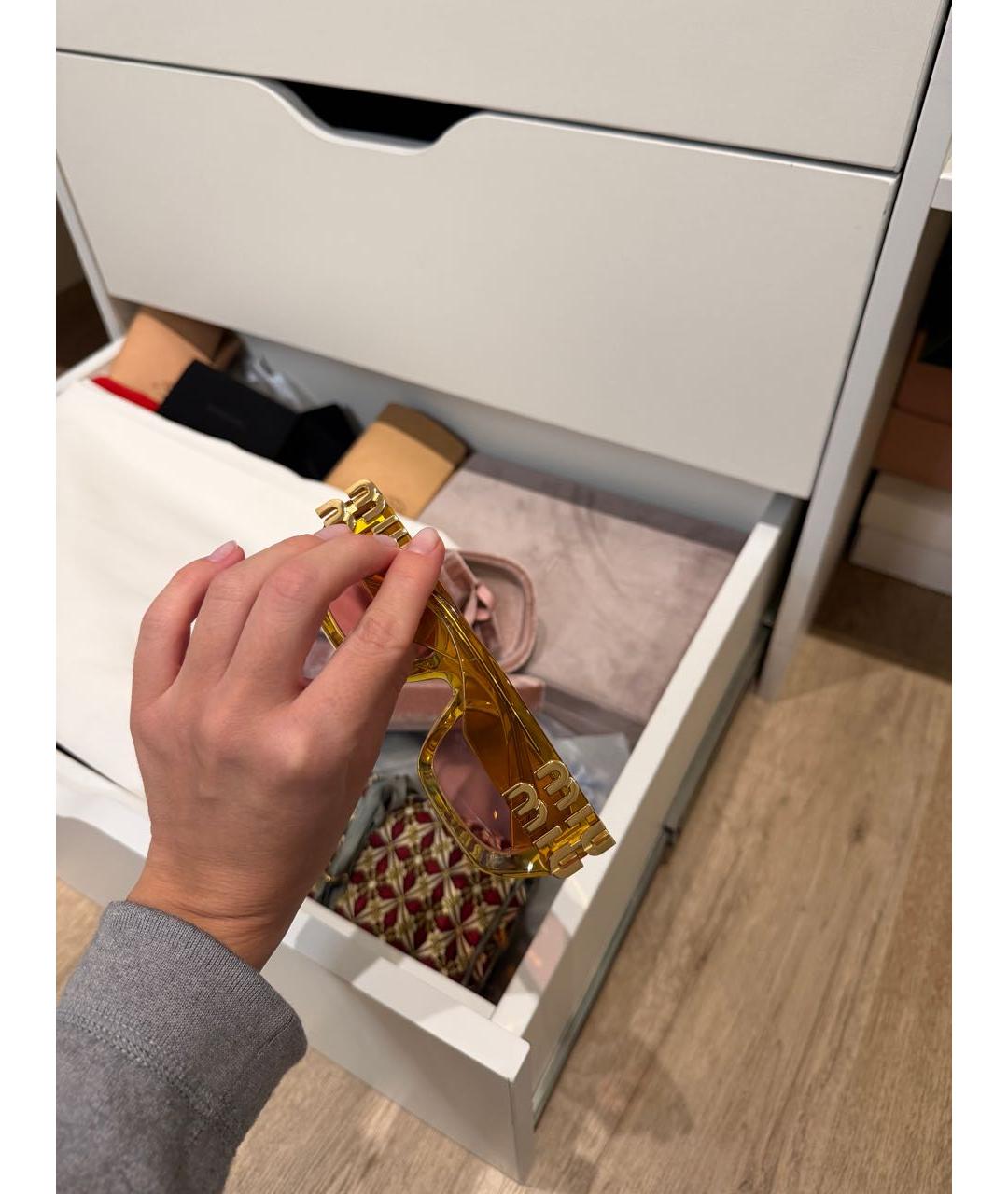 MIU MIU Розовые пластиковые солнцезащитные очки, фото 3