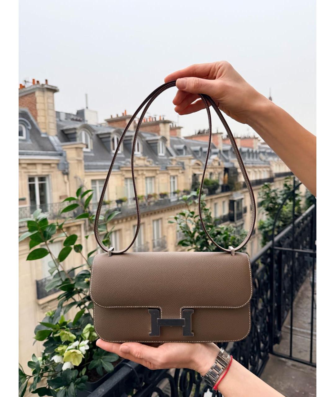 HERMES Серая кожаная сумка с короткими ручками, фото 3