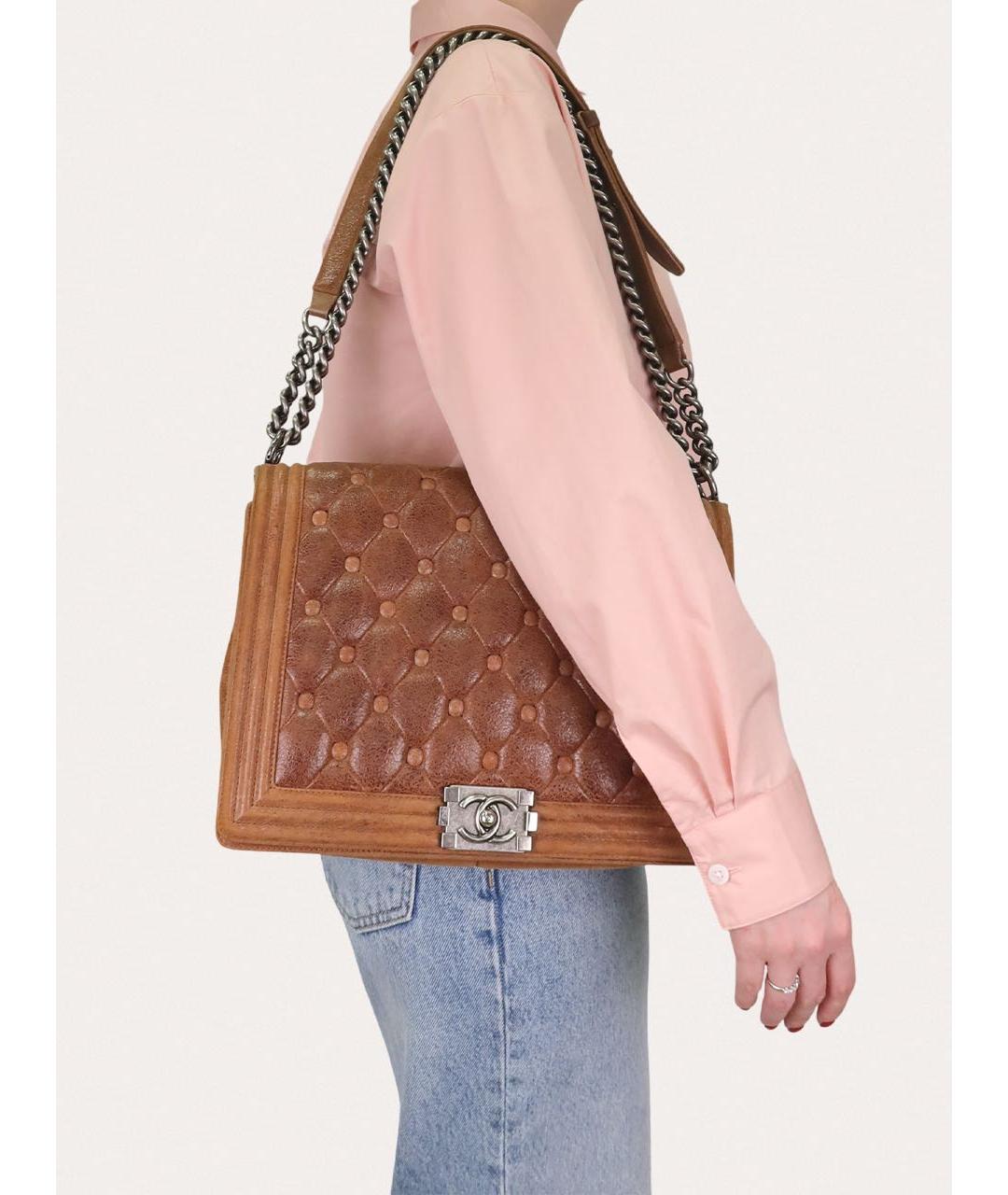 CHANEL Коричневая кожаная сумка через плечо, фото 2