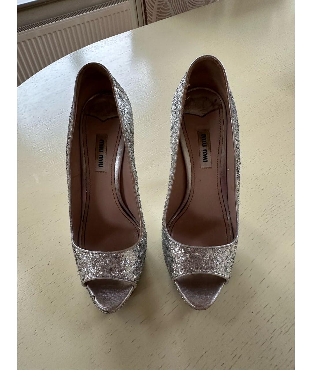 MIU MIU Серебряные кожаные туфли, фото 2