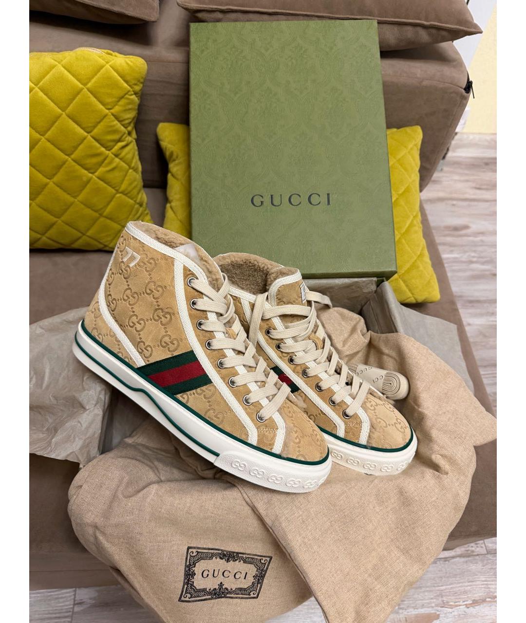 GUCCI Бежевые замшевые кеды, фото 3