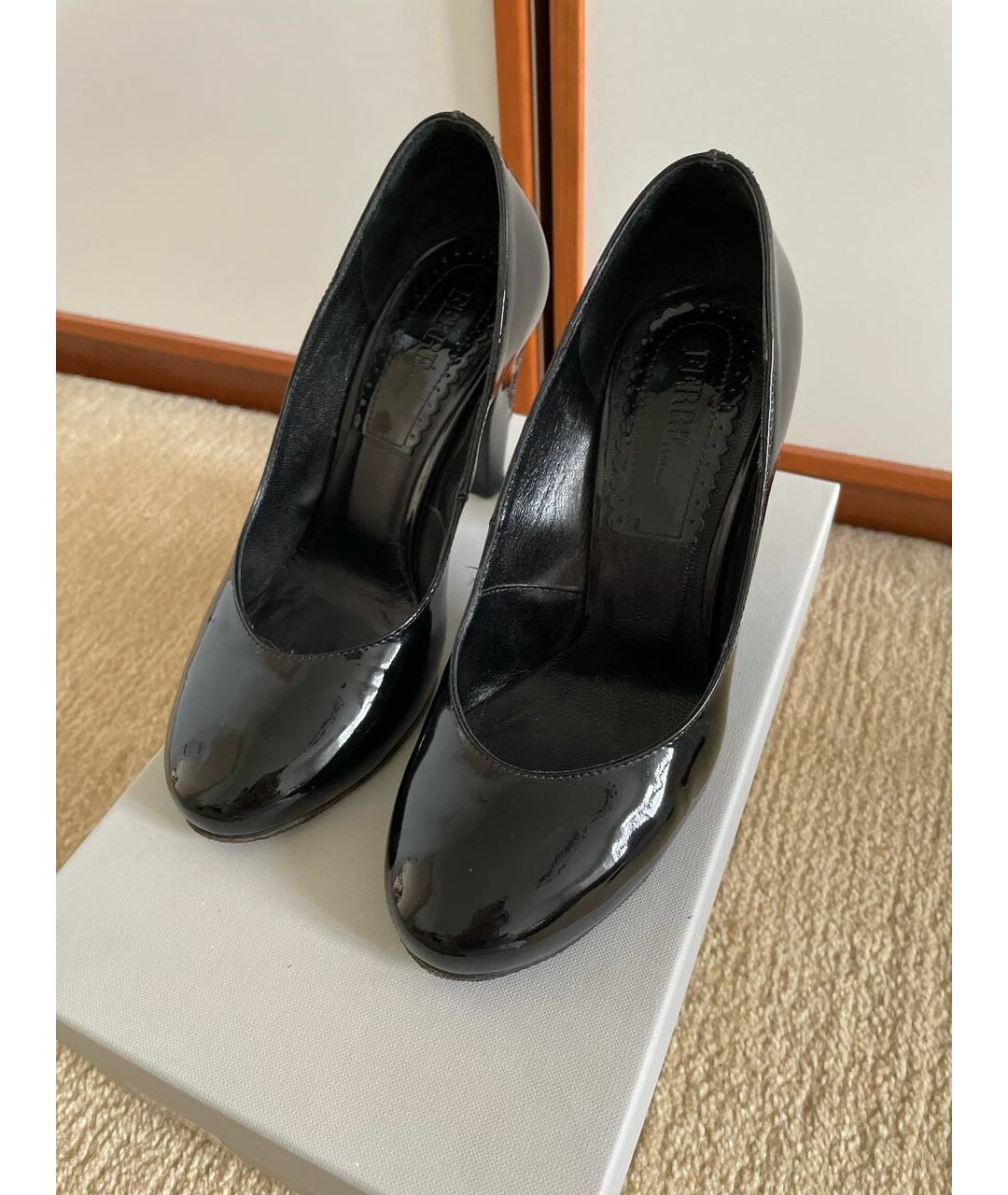 GIANFRANCO FERRE Черные туфли из лакированной кожи, фото 8
