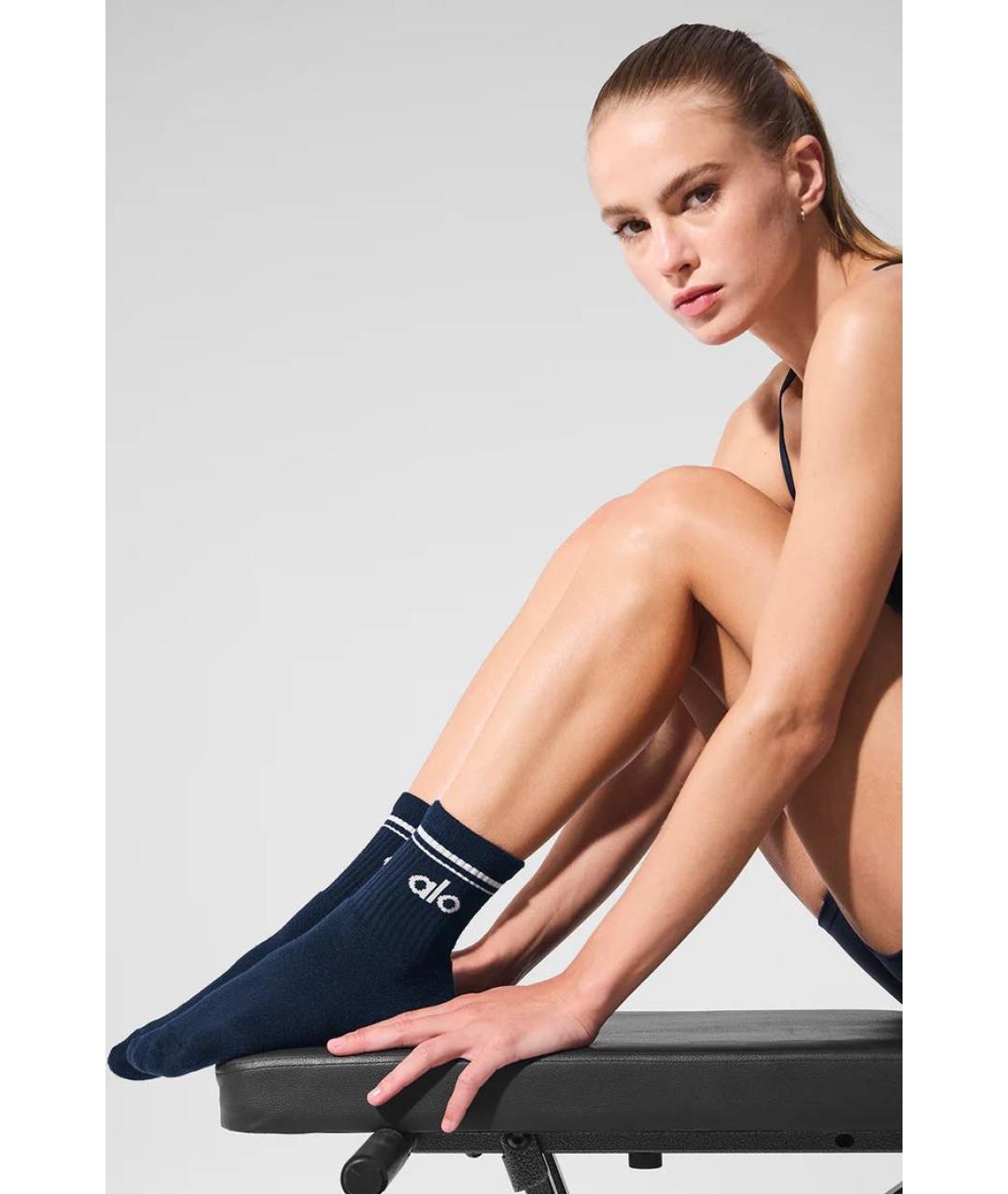 ALO YOGA Темно-синие носки, чулки и колготы, фото 4