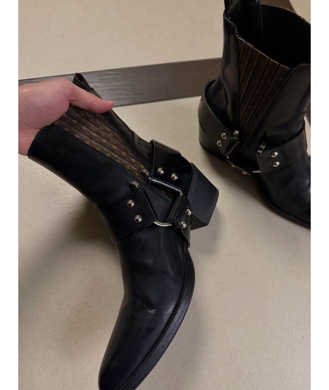 LOUIS VUITTON Черные полусапоги из лакированной кожи, фото 6