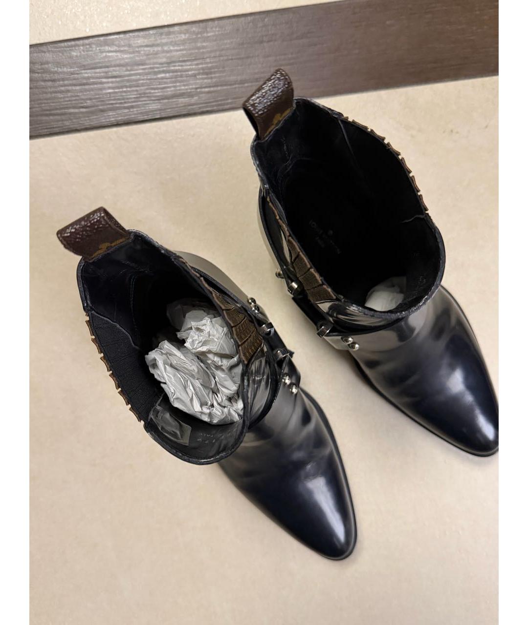 LOUIS VUITTON Черные полусапоги из лакированной кожи, фото 3