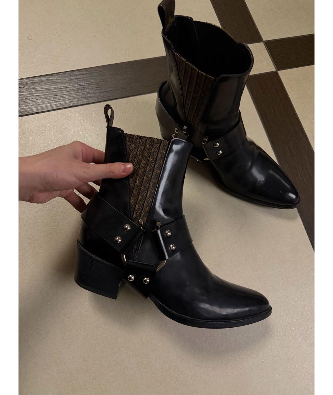 LOUIS VUITTON Черные полусапоги из лакированной кожи, фото 8