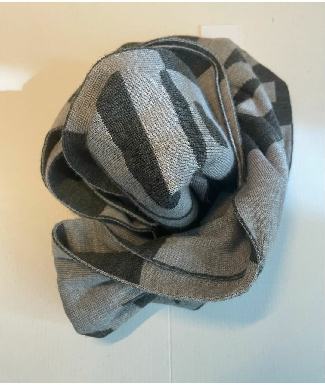 BIKKEMBERGS Серый шерстяной шарф, фото 3
