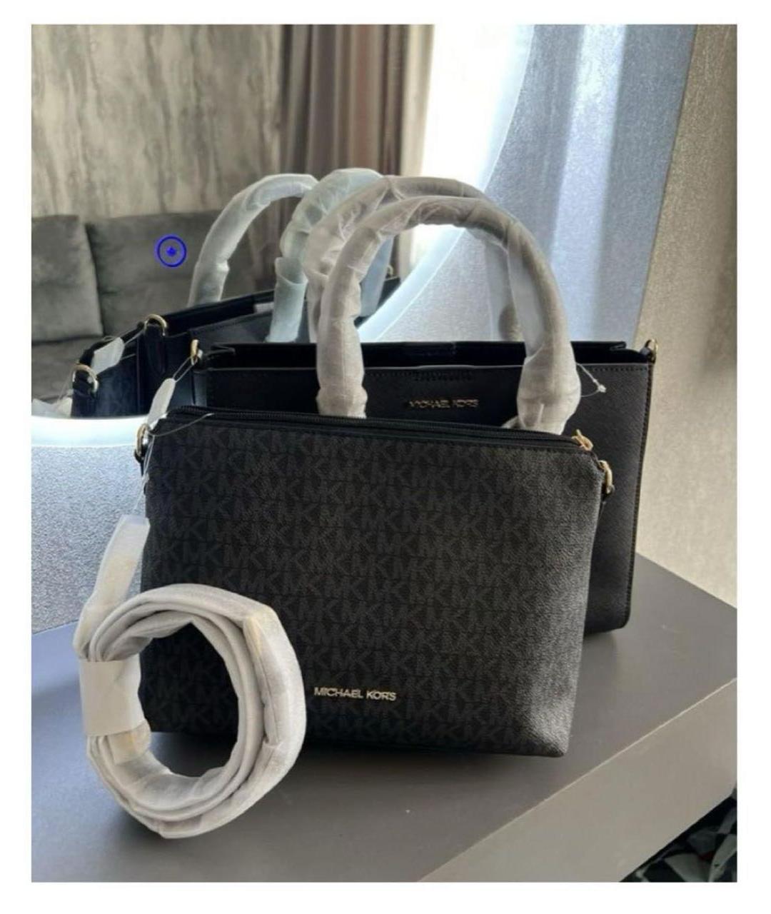 MICHAEL KORS Черная кожаная сумка с короткими ручками, фото 3