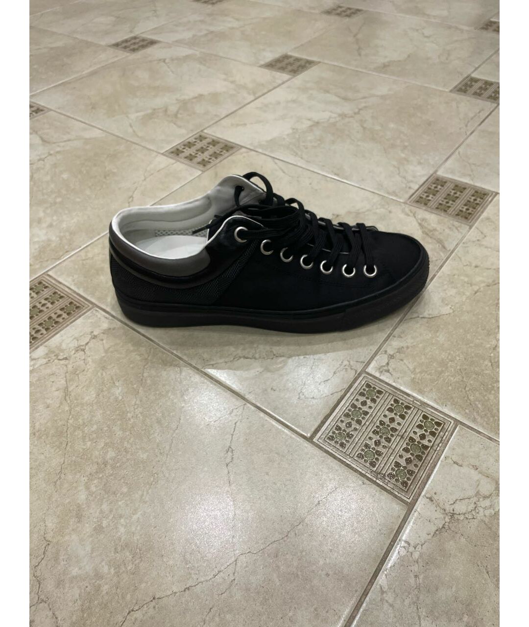 LOUIS VUITTON PRE-OWNED Черные низкие кроссовки / кеды, фото 9