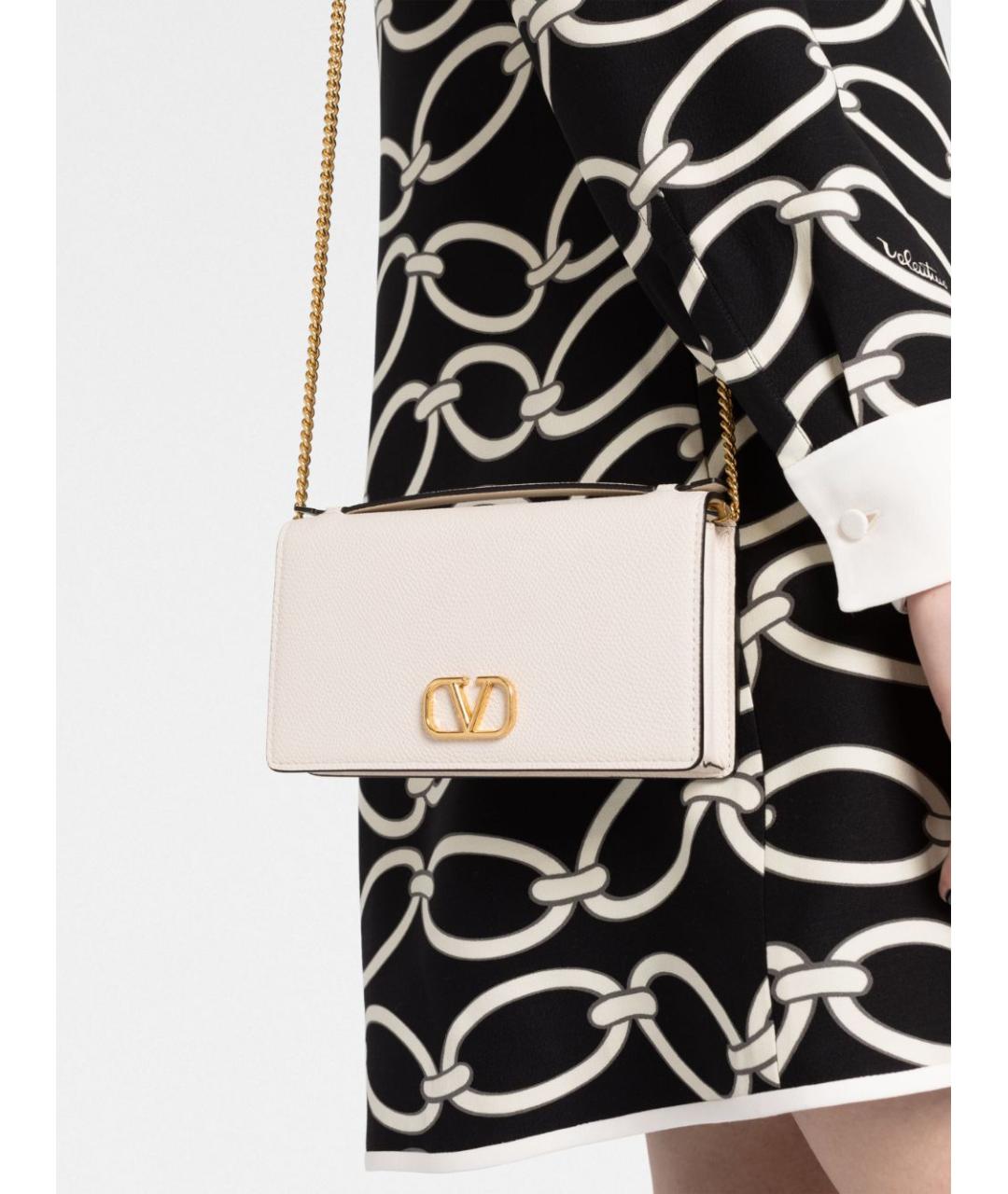 VALENTINO Бежевая кожаная сумка через плечо, фото 6