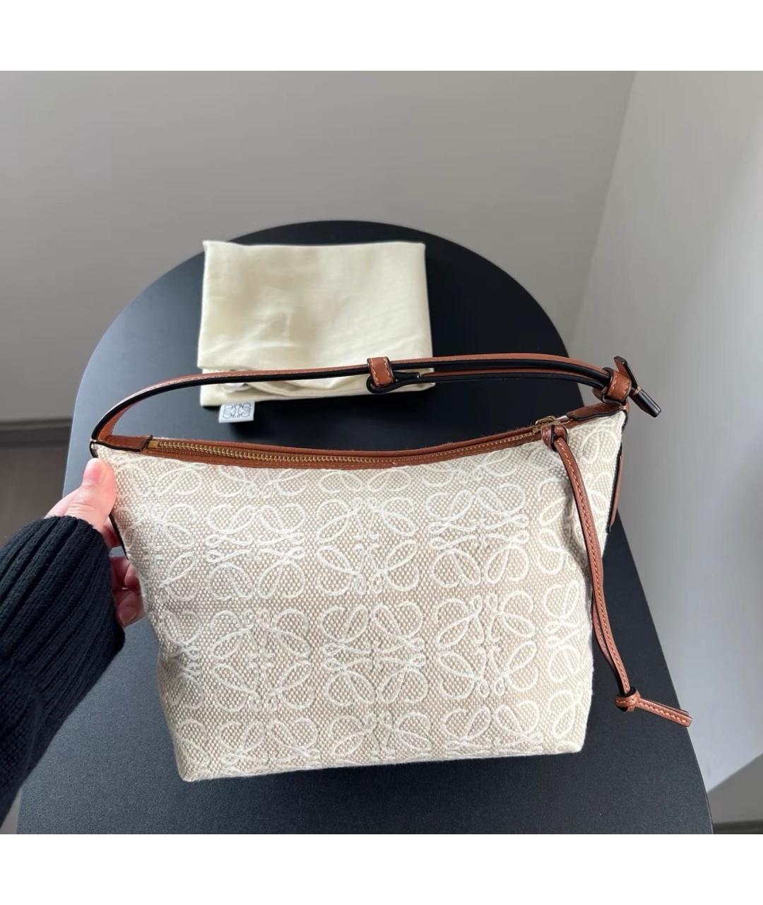 LOEWE Коричневая кожаная сумка с короткими ручками, фото 7