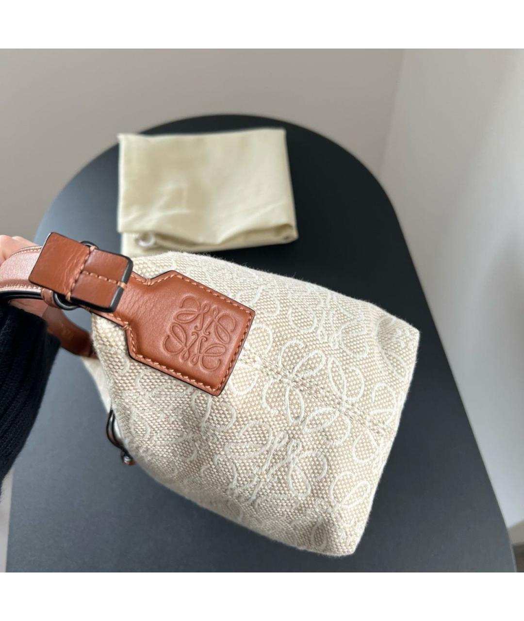 LOEWE Коричневая кожаная сумка с короткими ручками, фото 5