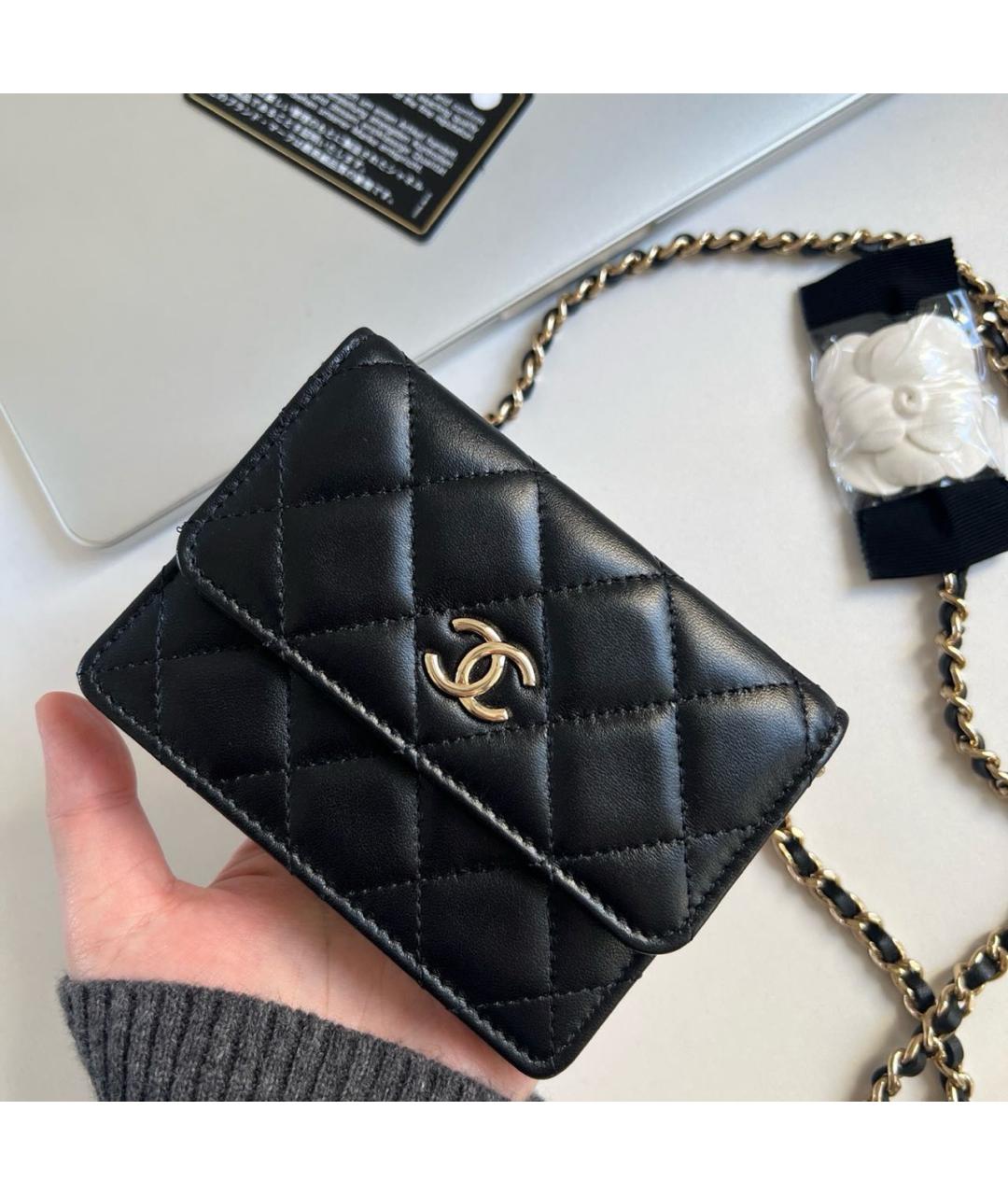 CHANEL Черная кожаная сумка через плечо, фото 2