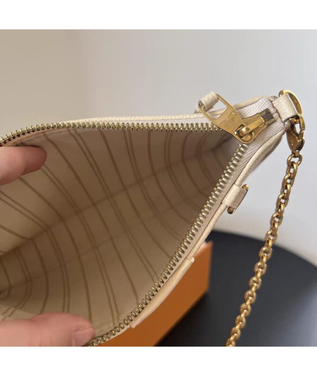 LOUIS VUITTON Бежевая кожаная сумка через плечо, фото 6