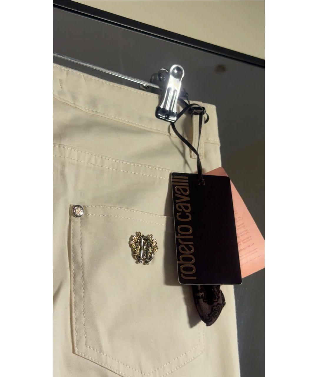 ROBERTO CAVALLI Белые хлопко-эластановые прямые брюки, фото 4