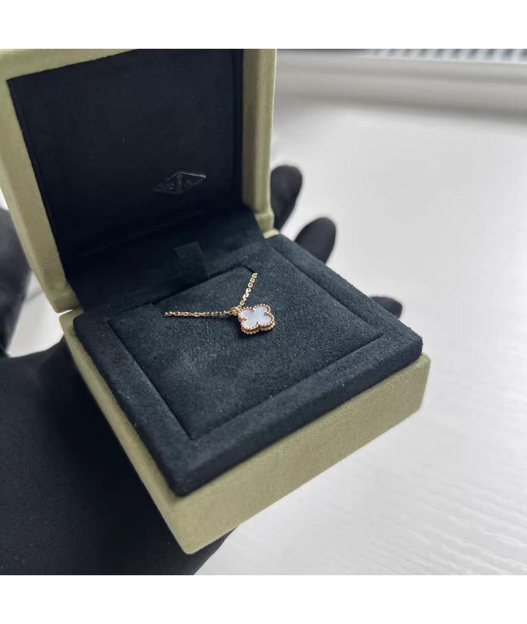 VAN CLEEF & ARPELS Белая подвеска из желтого золота, фото 4