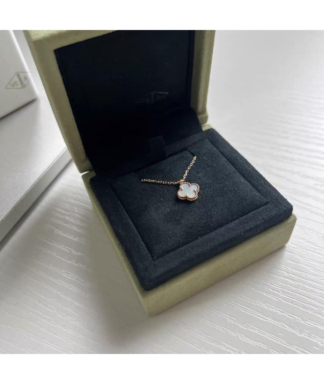 VAN CLEEF & ARPELS Белая подвеска из желтого золота, фото 3