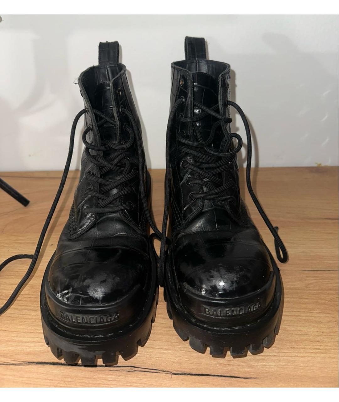 BALENCIAGA Черные ботинки из лакированной кожи, фото 2
