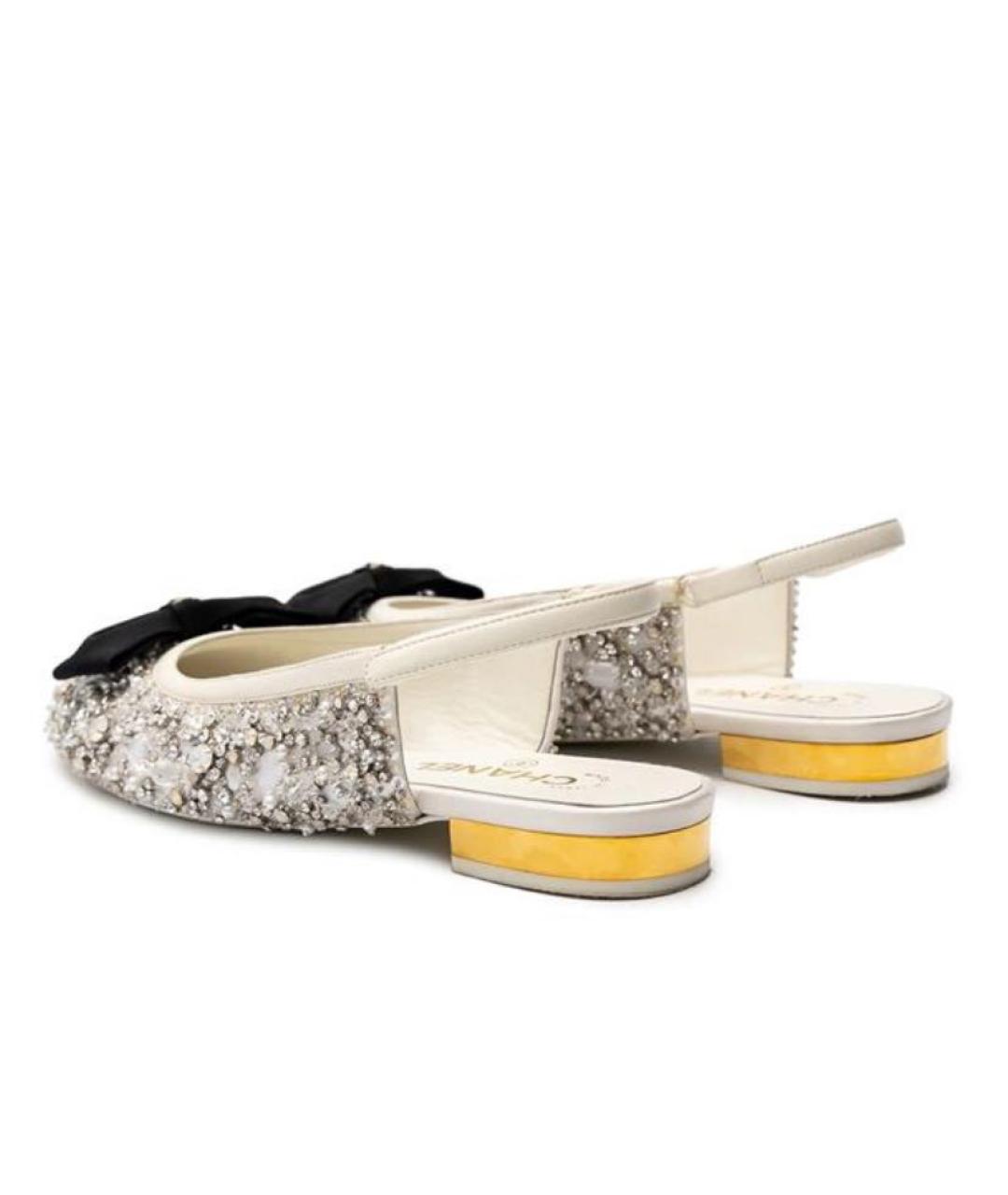 CHANEL Белые кожаные балетки, фото 3