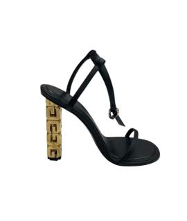 GIVENCHY Босоножки
