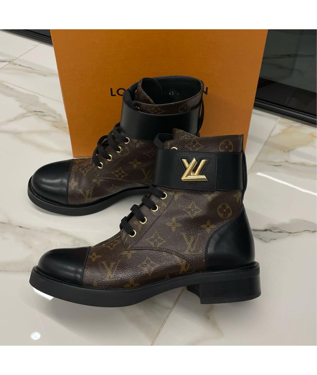 LOUIS VUITTON Коричневые ботинки, фото 5