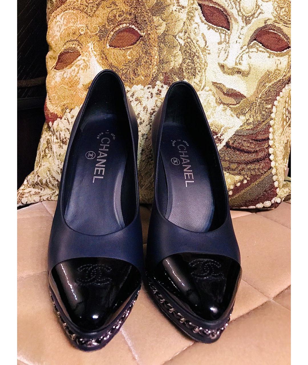 CHANEL Темно-синие кожаные туфли, фото 2