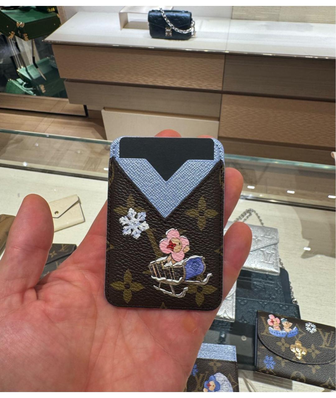 LOUIS VUITTON Коричневый кардхолдер, фото 3