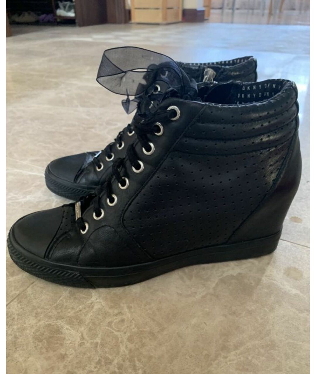 DKNY Черные кожаные кроссовки, фото 2