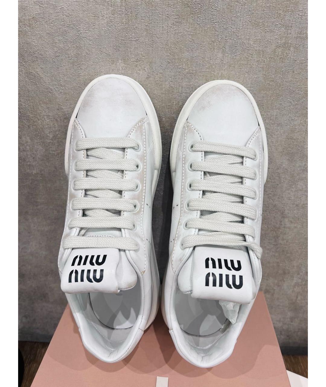 MIU MIU Белые кожаные кеды, фото 3
