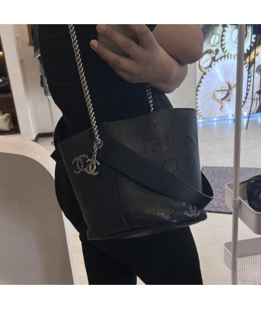 CHANEL Черная кожаная сумка тоут, фото 8