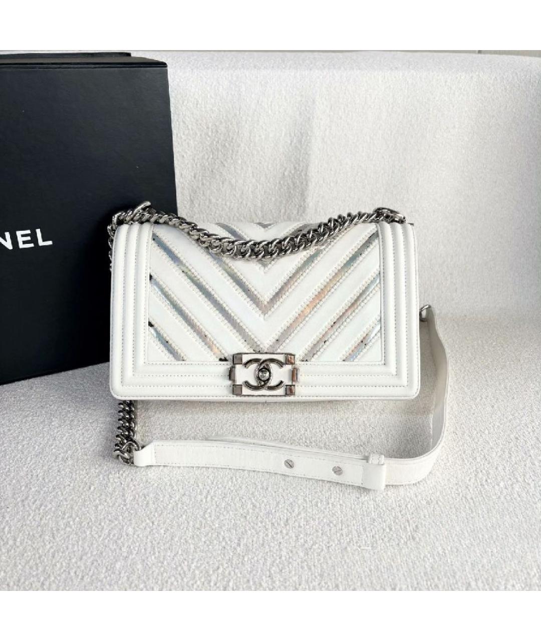 CHANEL Белая кожаная сумка через плечо, фото 3