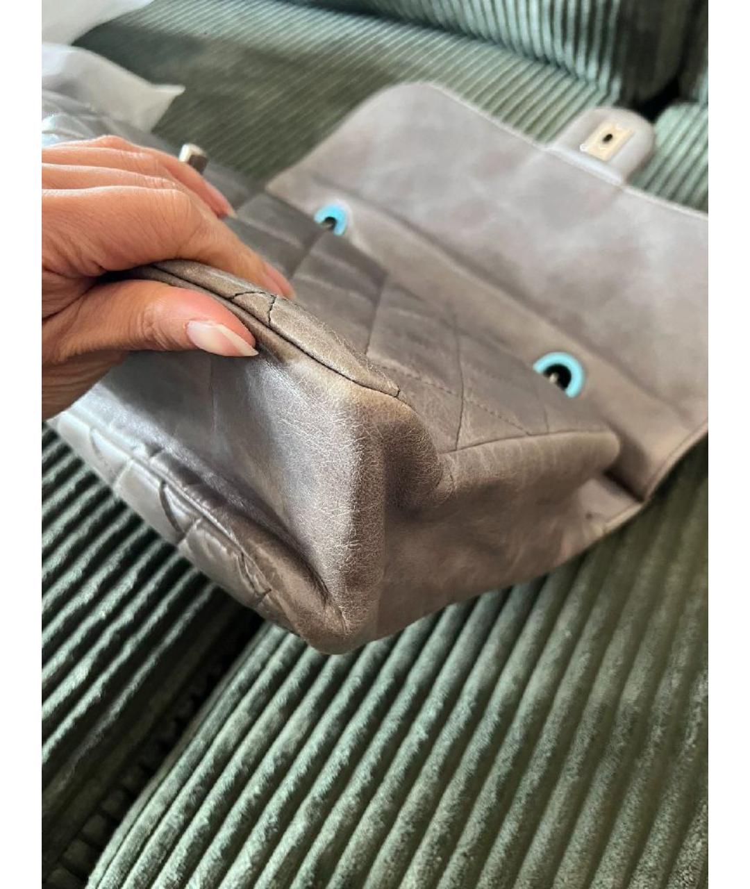 CHANEL Серая кожаная сумка через плечо, фото 6